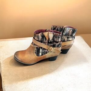 NEW Spring Step Shoes Womens Size EU 41 US 10.5 Brown Leather Ankle Booties